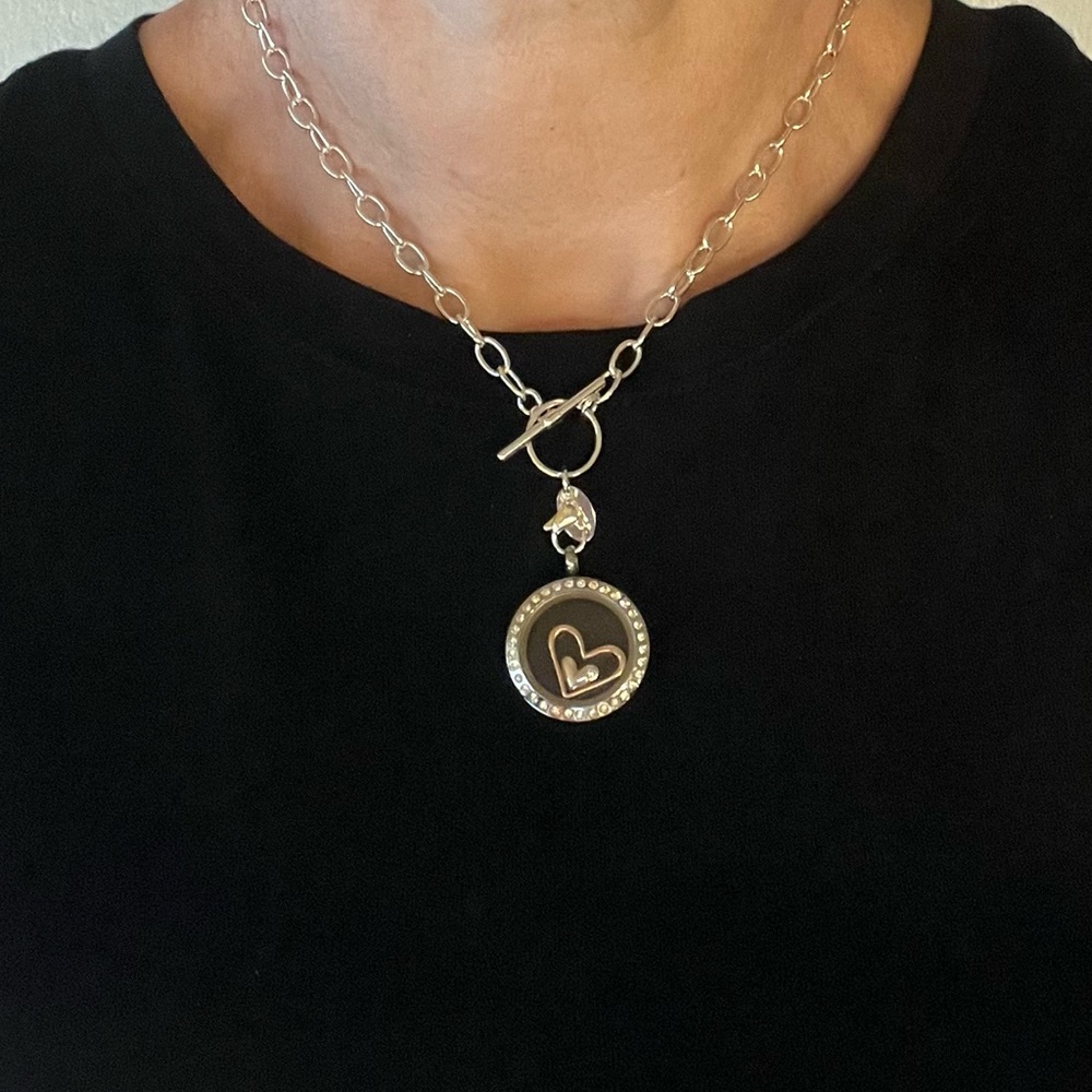 Silver Origami Owl Rhinestone Locket w Toggle Chain